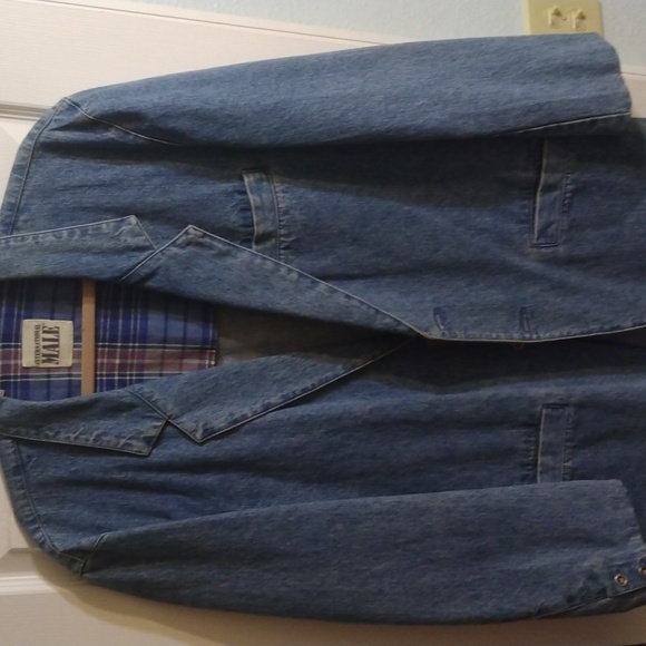 Vintage 90's Internation Male Denim Jacket made in Hong Kong size L - Picture 3 of 10